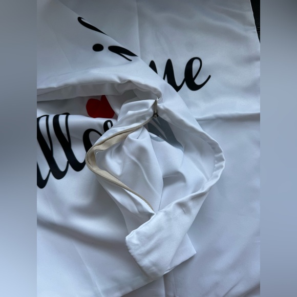 3 ❤️ white pillow cases size 50 x 70 cm double side print pattern. - Picture 8 of 9